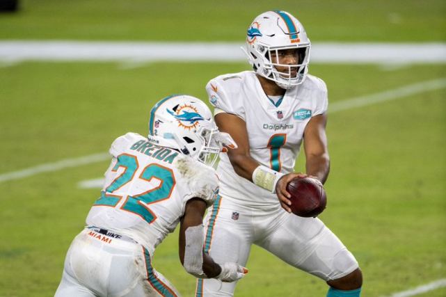 橄榄球半决赛,皖南海豚队与齐鲁铁骑队翻盘,阵地战处理得当!传控打穿防线-中国九游体育